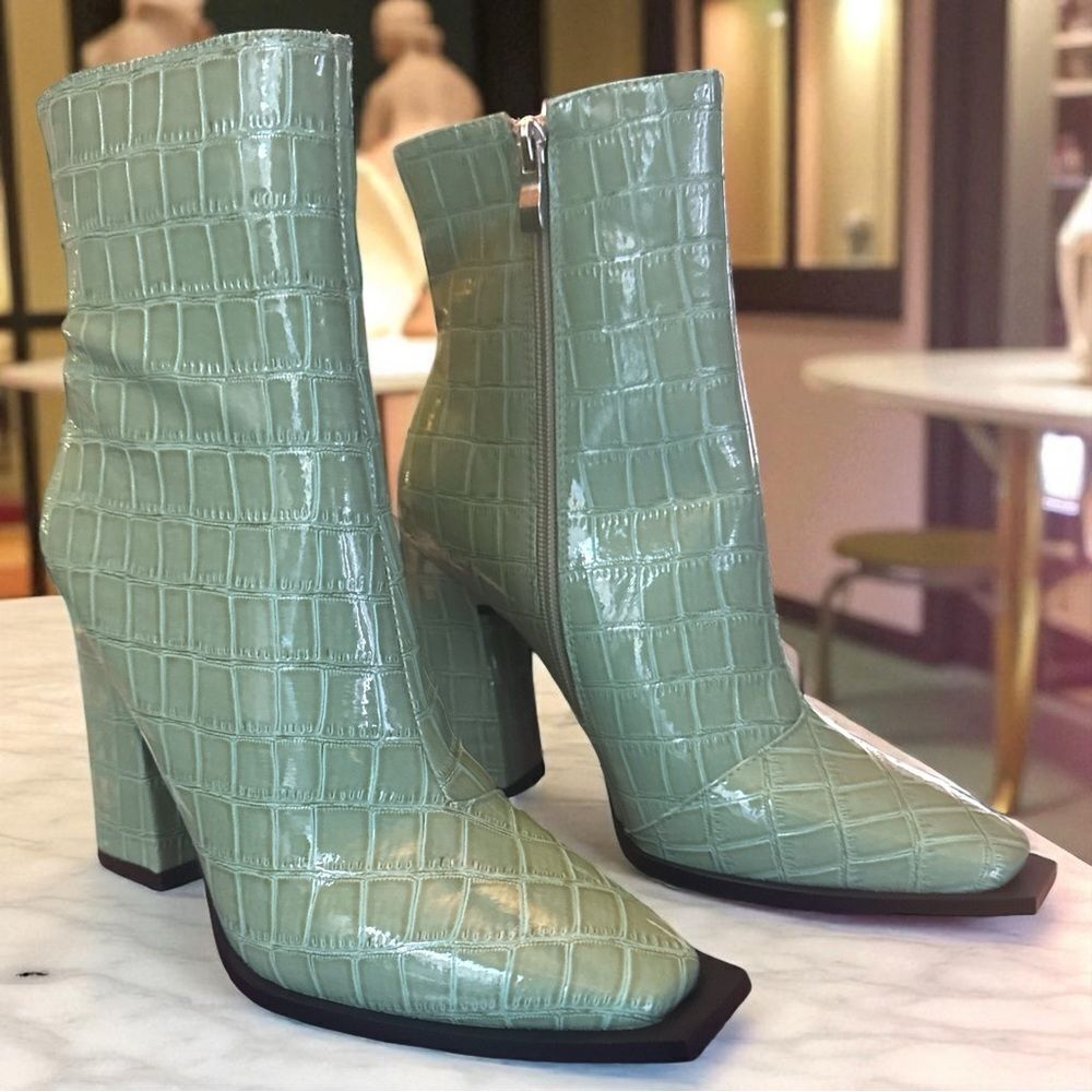 Vivianly Lake Blue Crocodile Print Ankle Booties l Side Zip l Variety sizes NIB